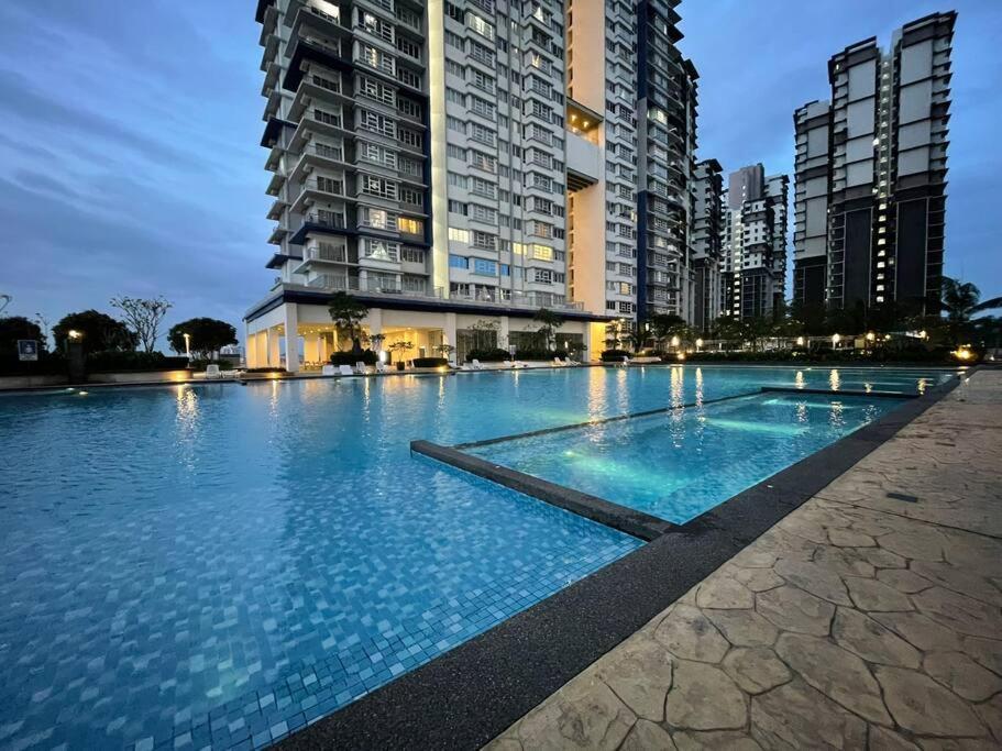 Affordable Family Stay In Bangi Kajang Luaran gambar